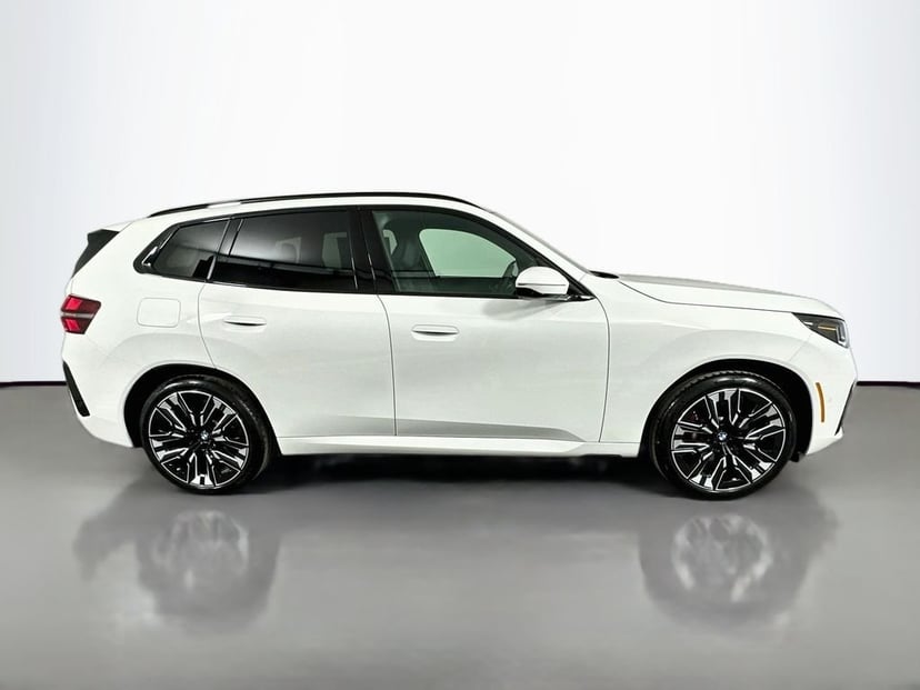 2026 BMW X3 - Image 3