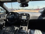 2014 Chrysler 300 - Preview 11