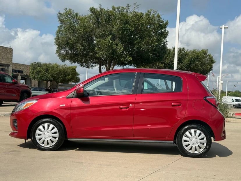 2024 Mitsubishi mirage - Image 2