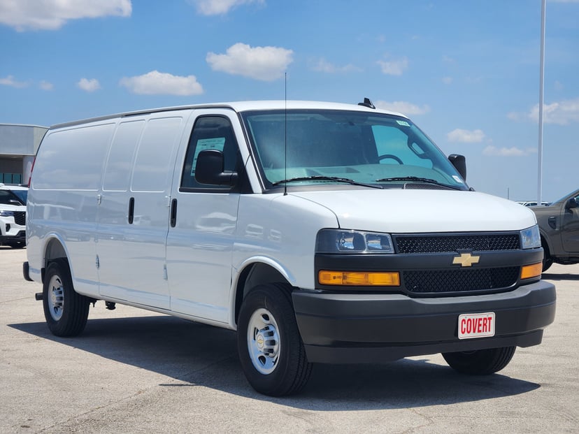 2026 Chevrolet Express Cargo - Image 2