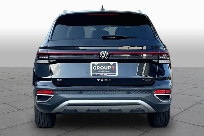 2025 Volkswagen Taos - Image 3