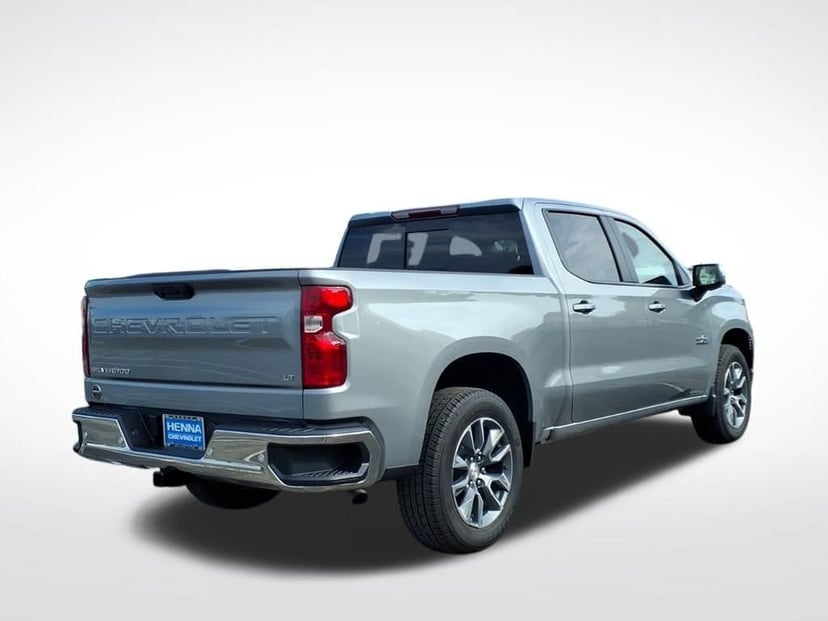 2026 Chevrolet Silverado 1500 - Image 2