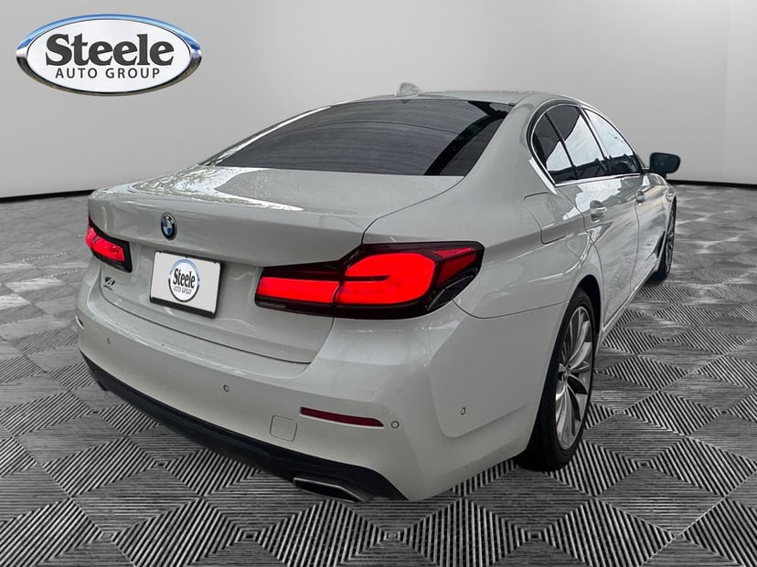 2021 BMW 530i - Image 3