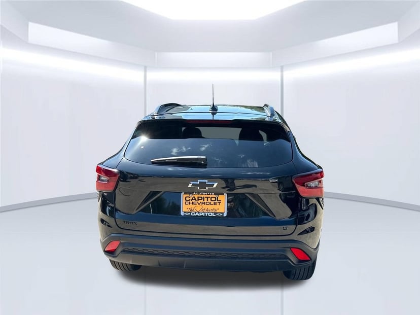 2026 Chevrolet Trax - Image 2