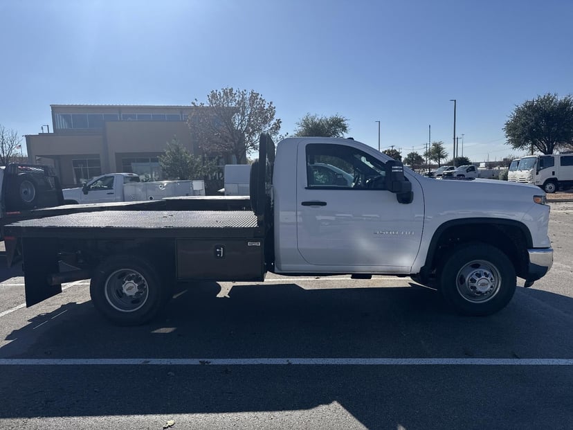 2025 Chevrolet Silverado 3500 HD - Image 2
