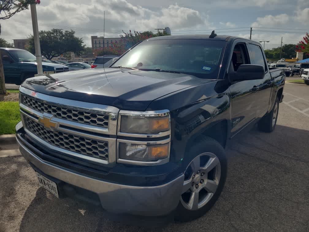 2015 Chevrolet Silverado - Image 2