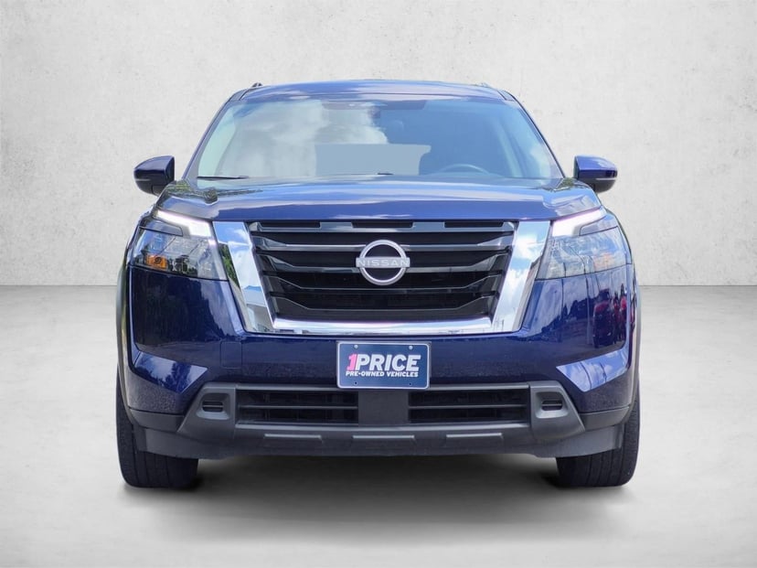 2025 Nissan Pathfinder - Image 2