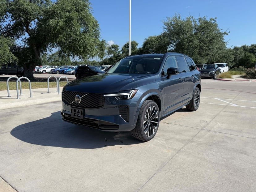 2026 Volvo XC90 - Image 1