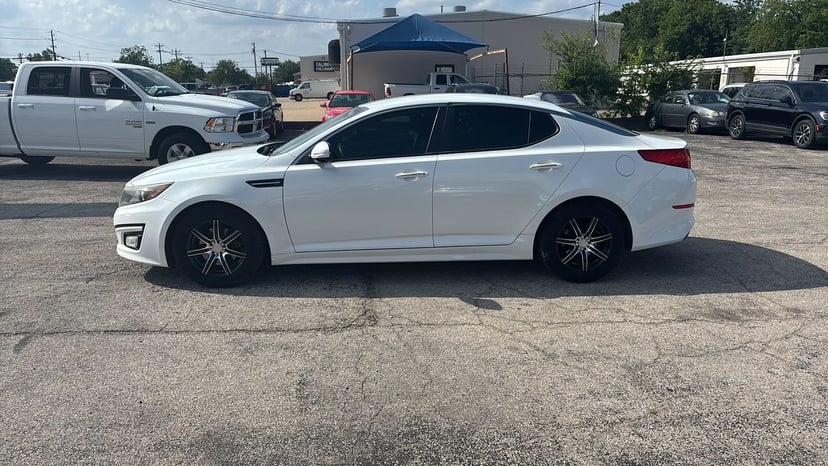 2014 Kia Optima - Image 2