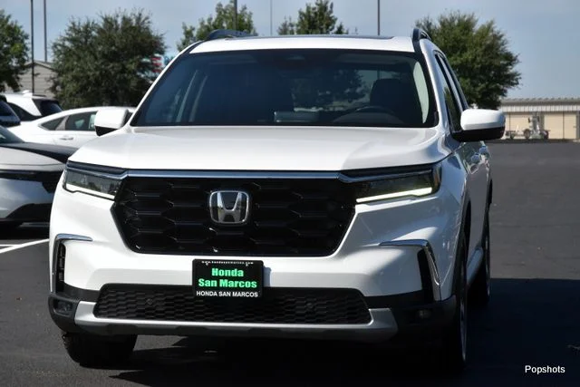 2025 Honda Pilot - Image 2