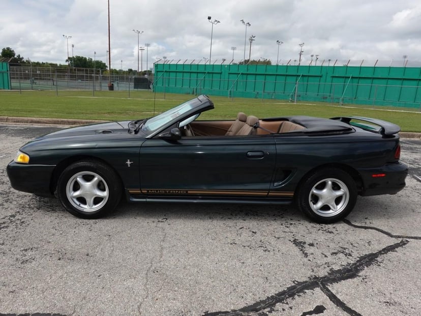 1998 Ford Mustang - Image 2