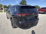 2027 Volkswagen Atlas - Preview 3
