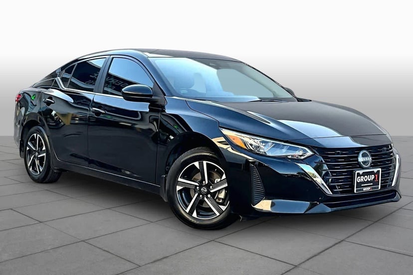 2025 Nissan Sentra - Image 2