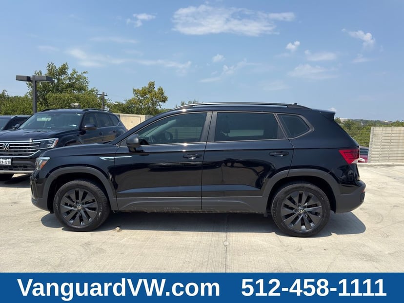 2024 Volkswagen Taos - Image 2
