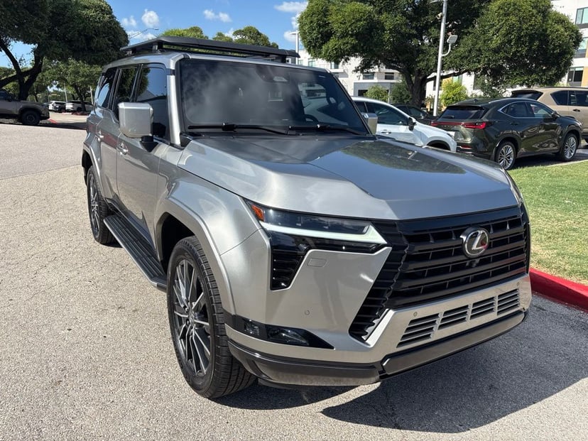 2024 Lexus GX - Image 1