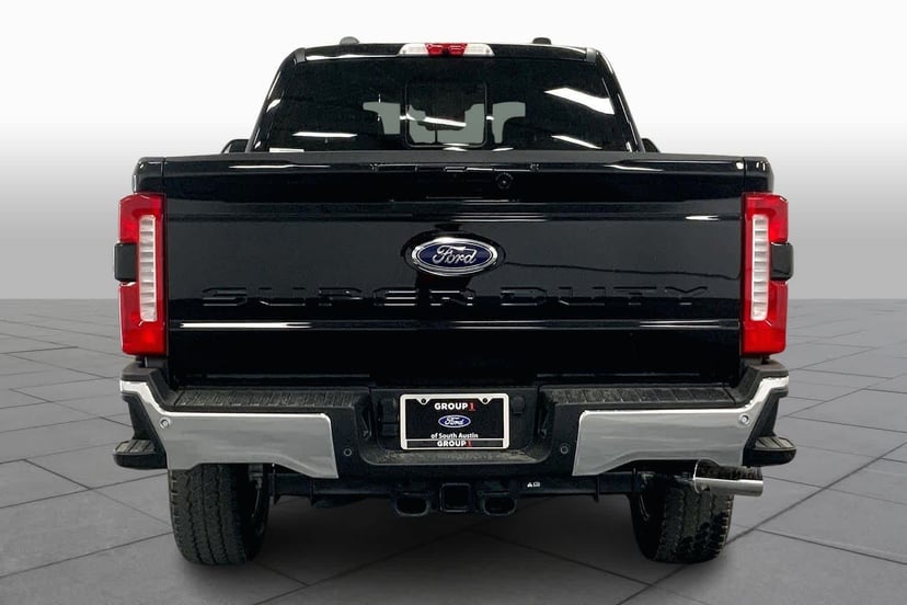 2026 Ford F-250 - Image 3