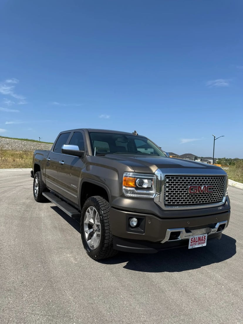 2015 GMC Sierra 1500 - Image 1