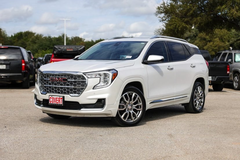 2024 GMC Terrain - Image 1