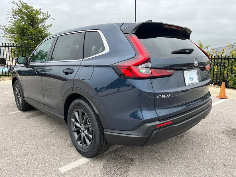 2026 Honda CR-V - Image 3