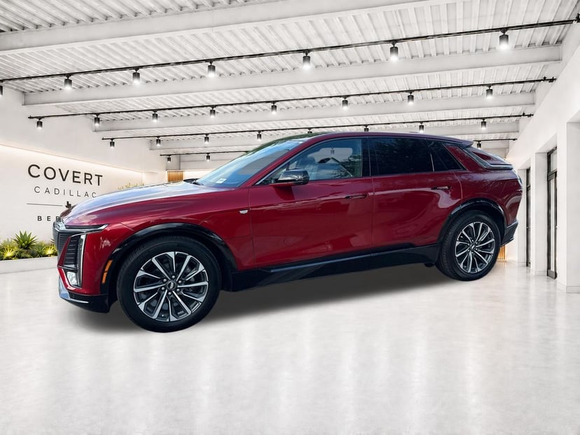 2024 Cadillac Lyriq - Image 3