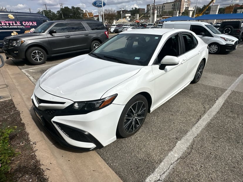 2021 Toyota Camry - Image 1