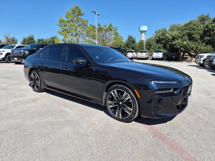 2023 BMW 7 Series - Image 1