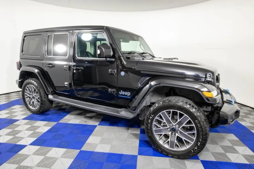 2024 Jeep Wrangler - Image 3