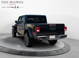 2026 Jeep Gladiator - Preview 14