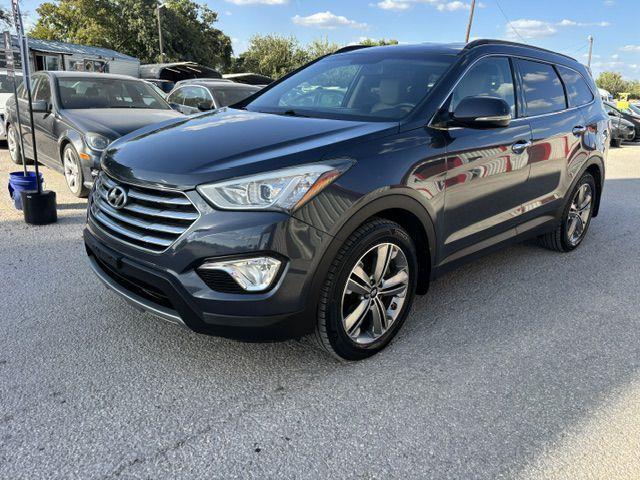 2015 Hyundai Santa Fe - Image 2