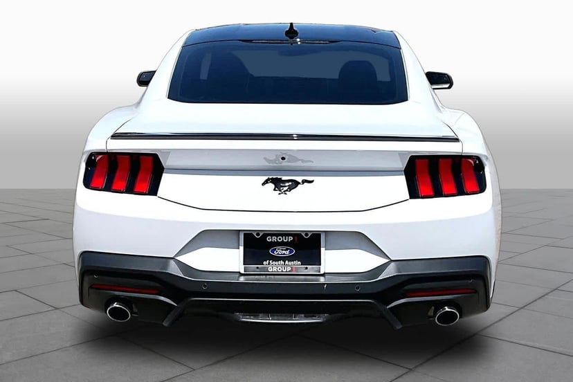 2025 Ford Mustang - Image 3