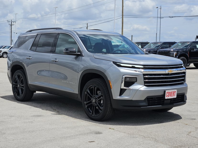 2026 Chevrolet Traverse - Image 2