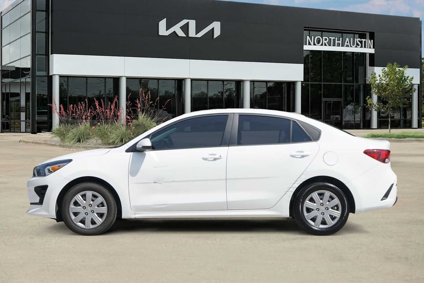 2023 Kia Rio - Image 2