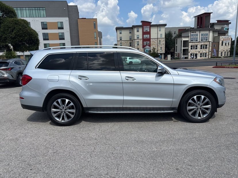 2016 Mercedes-Benz GL-Class - Image 3
