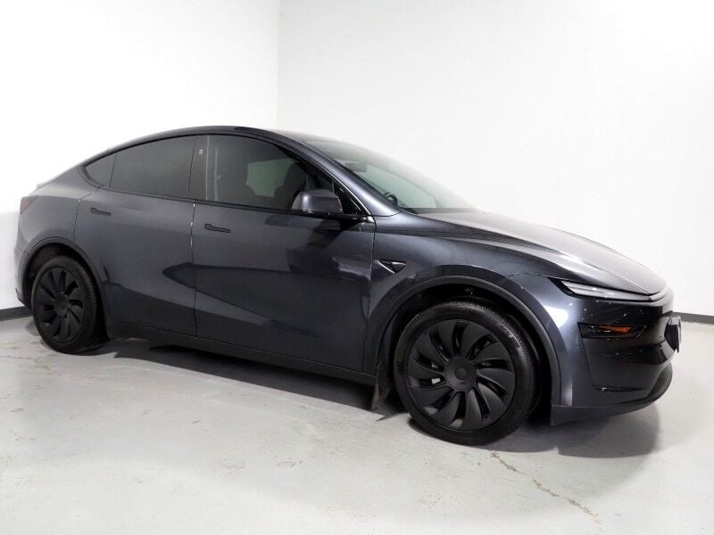 2026 Tesla Model Y - Image 1
