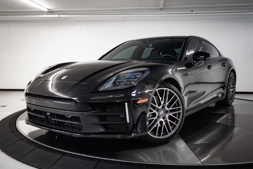 2024 Porsche Panamera - Image 1