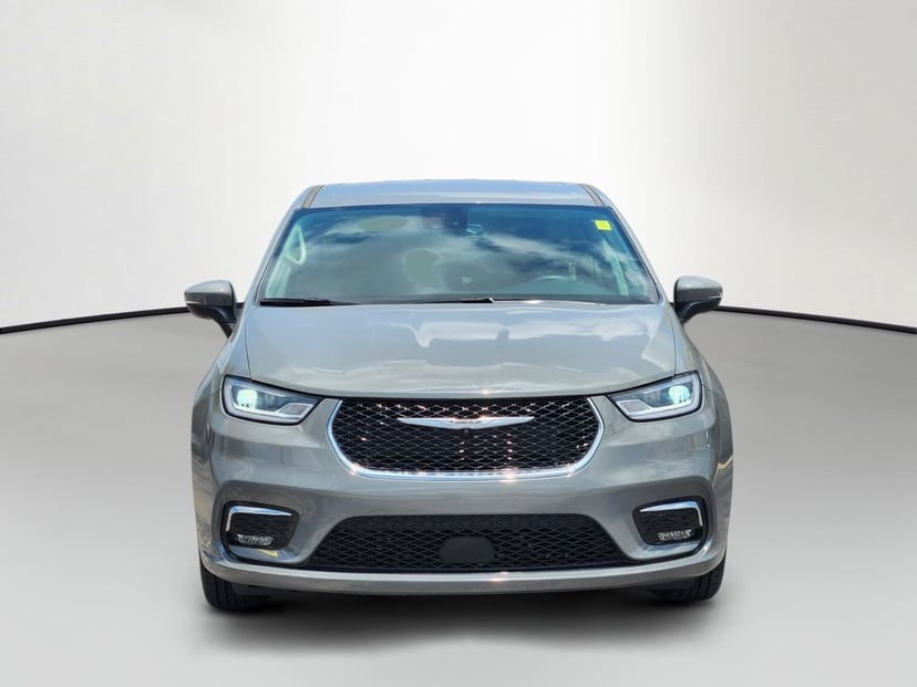 2023 Chrysler Pacifica - Image 1
