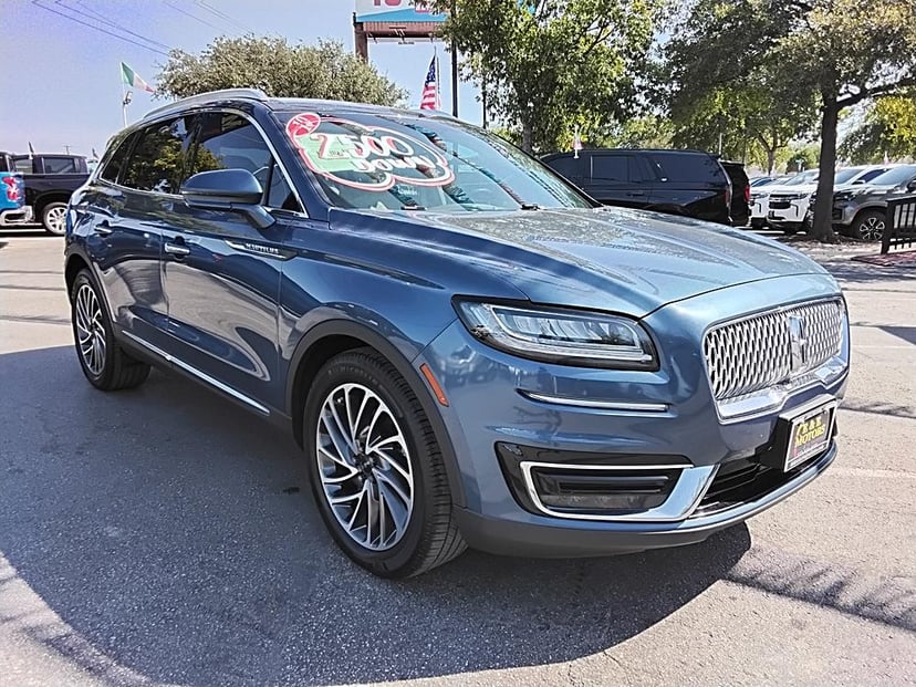 2019 Lincoln Nautilus - Image 1