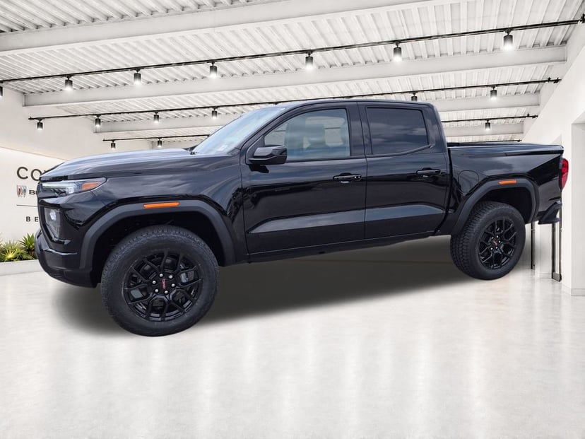 2026 GMC Canyon - Image 2