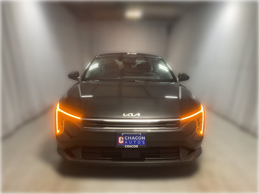 2025 Kia K4 - Image 3
