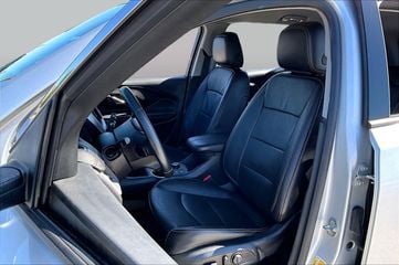 2020 GMC Terrain - Image 2