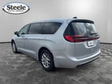 2024 Chrysler Pacifica - Preview 3