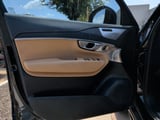 2023 Volvo XC90 - Preview 12