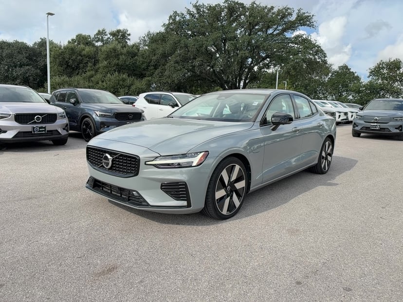 2024 Volvo S60 - Image 1