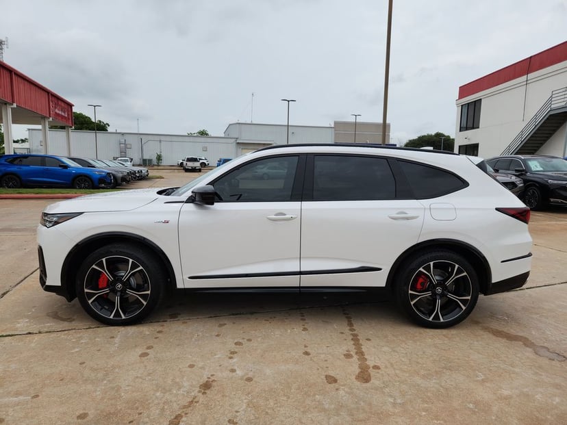 2026 Acura MDX - Image 2
