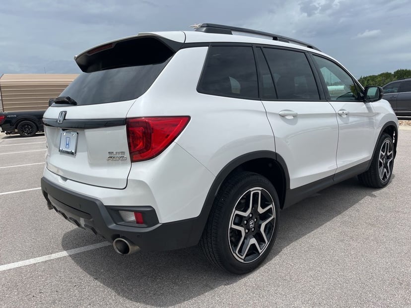 2023 Honda Passport - Image 2