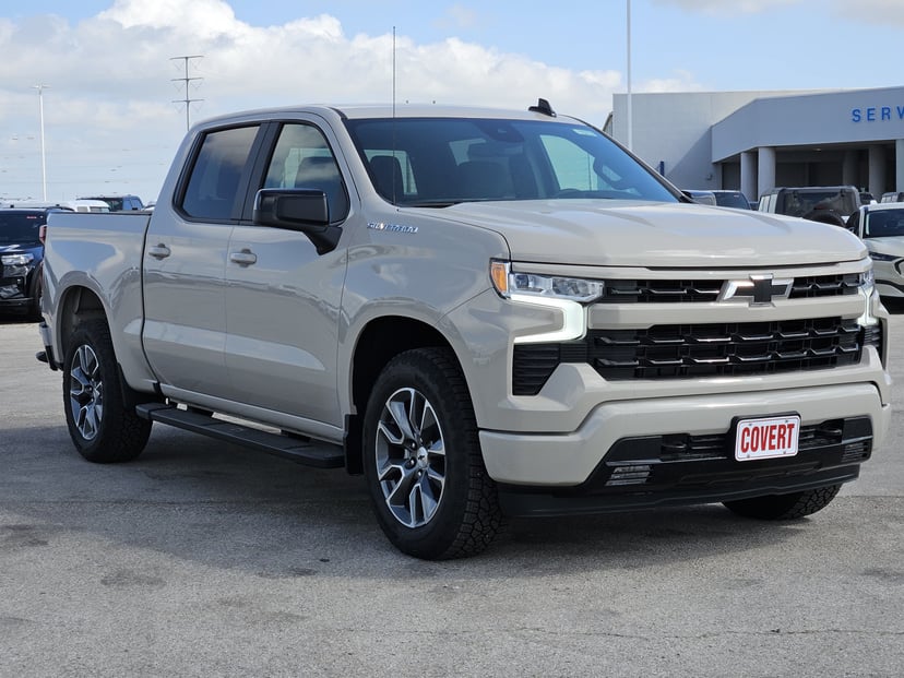 2026 Chevrolet Silverado - Image 2