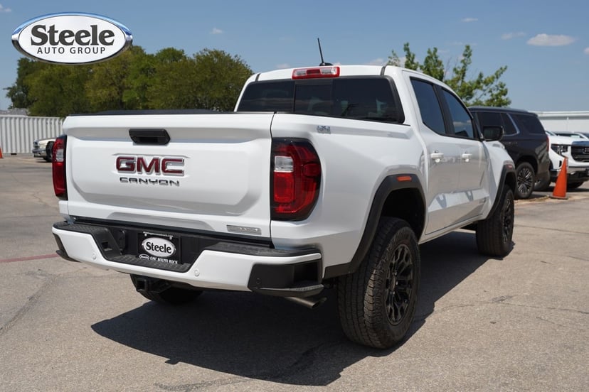 2026 GMC Canyon - Image 3