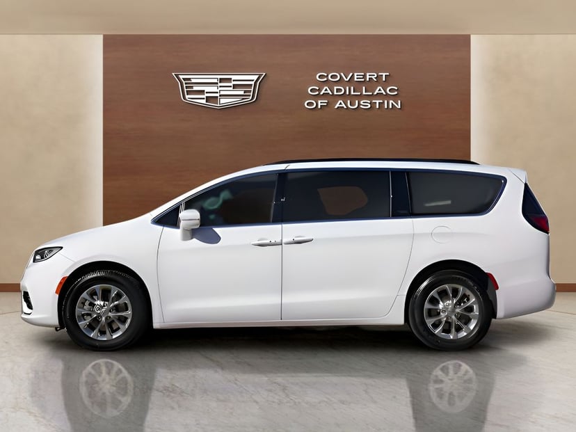 2022 Chrysler Pacifica - Image 2