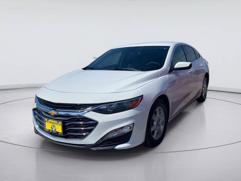 2024 Chevrolet Malibu - Image 1