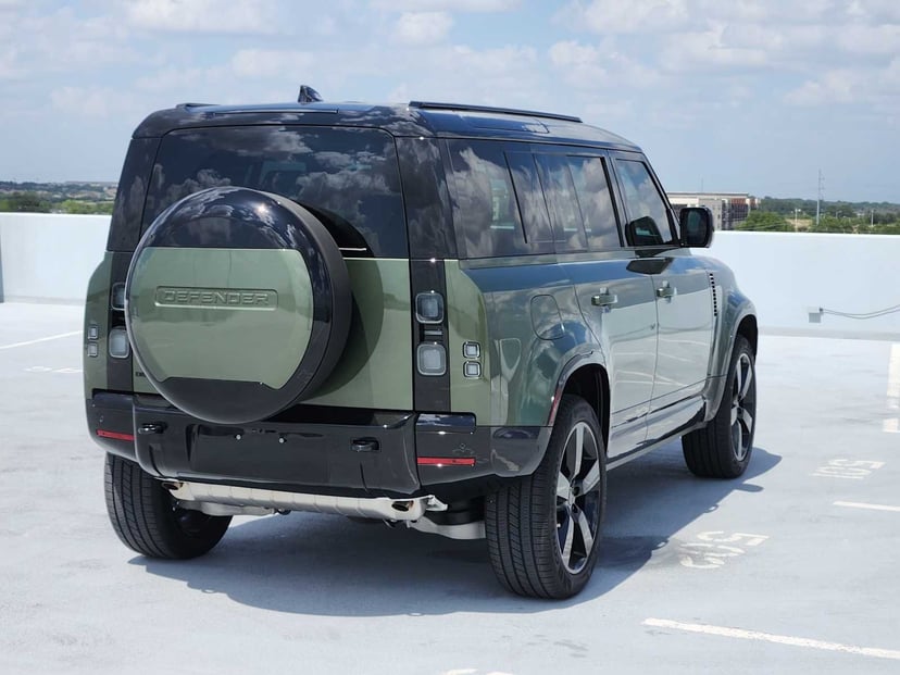 2026 Land Rover Defender - Image 3